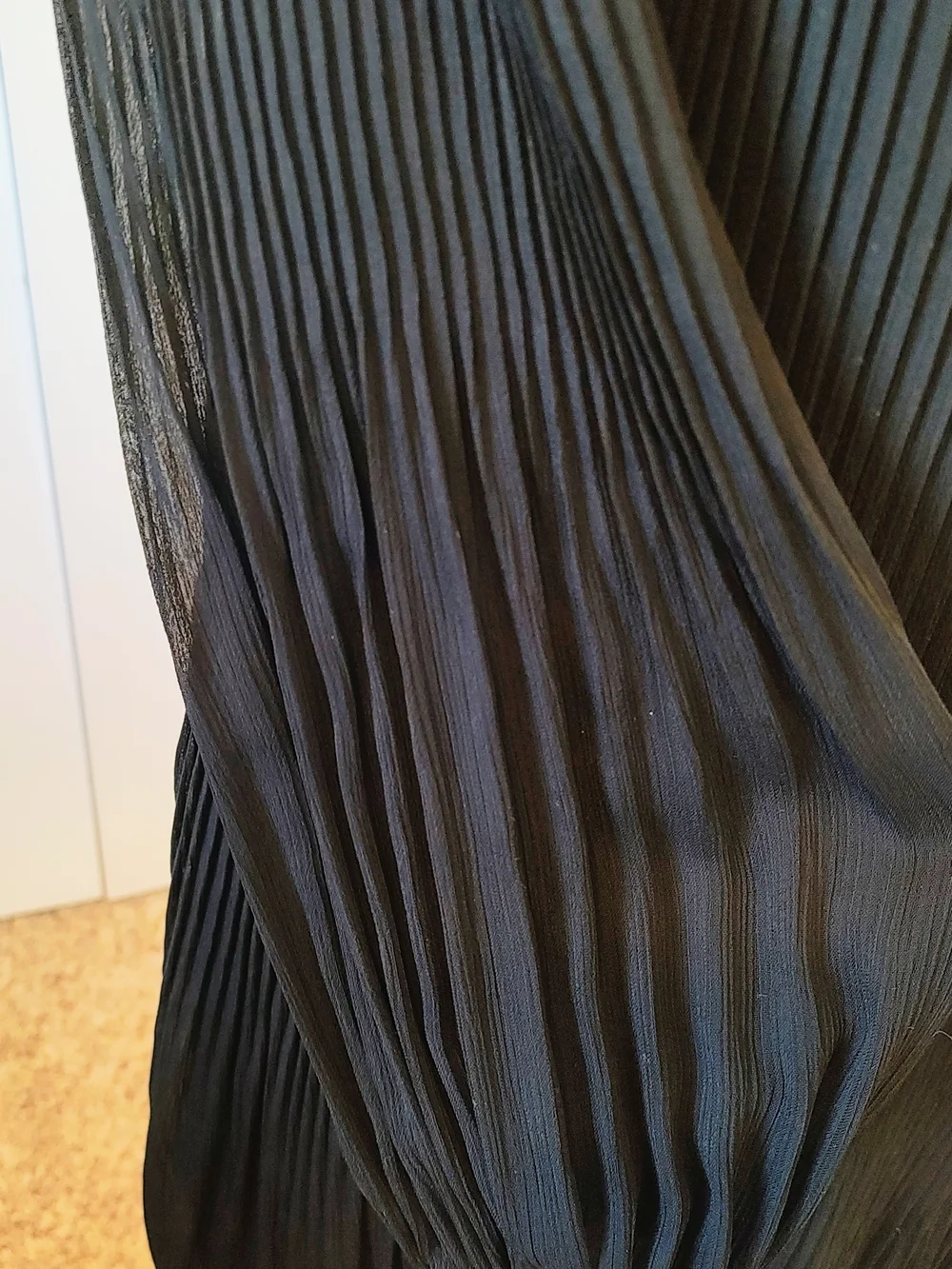 DKNY Black Pleated Tie-Neck Long Sleeve Dress